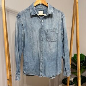 American Eagle Outfitters Light Wash Denim Button-Down Shirt